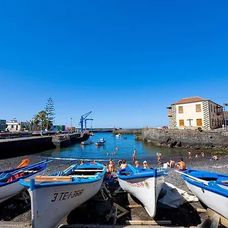 Apartman Modern Studio With Pools, 50 Meters From The Sea